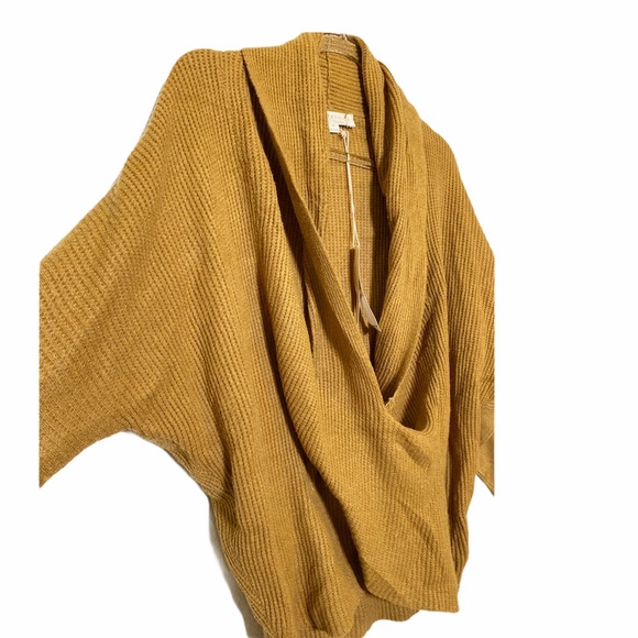 NEW! LOVESTITCH | glow up cross front sweater - Picture 7 of 8